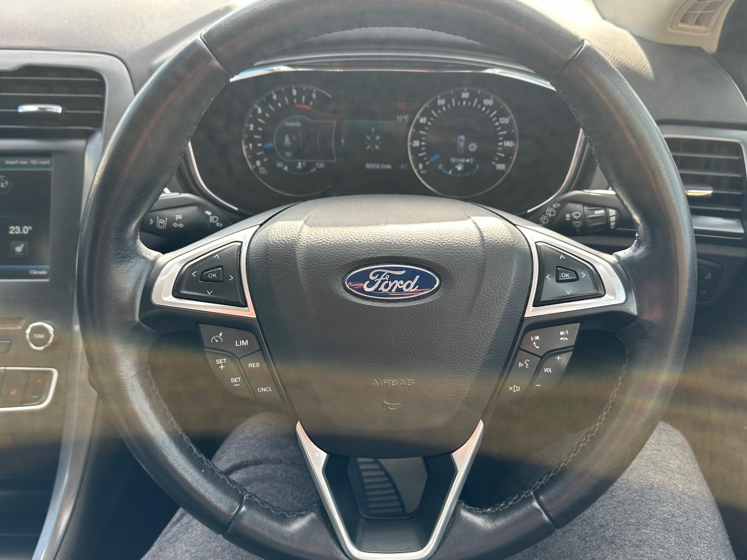 Used Ford Mondeo 2016 for sale - 78058597: Photo 31