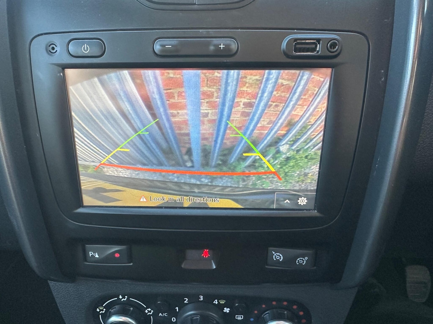 Used Dacia Duster 2017 for sale - 75030571: Photo 36