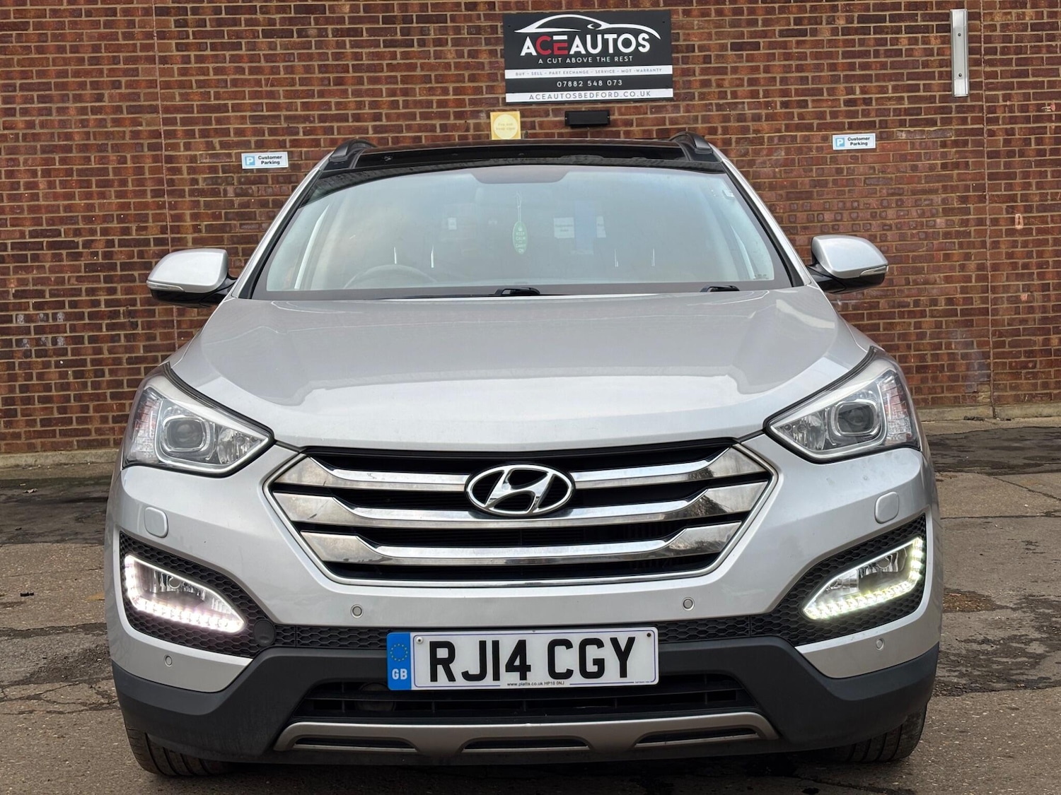 Used Hyundai Santa Fe 2014 for sale - 77377228: Photo 2