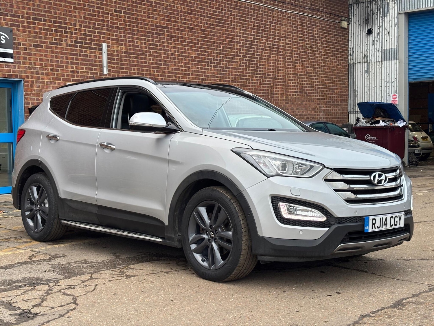 Used Hyundai Santa Fe 2014 for sale - 77377228: Photo 5