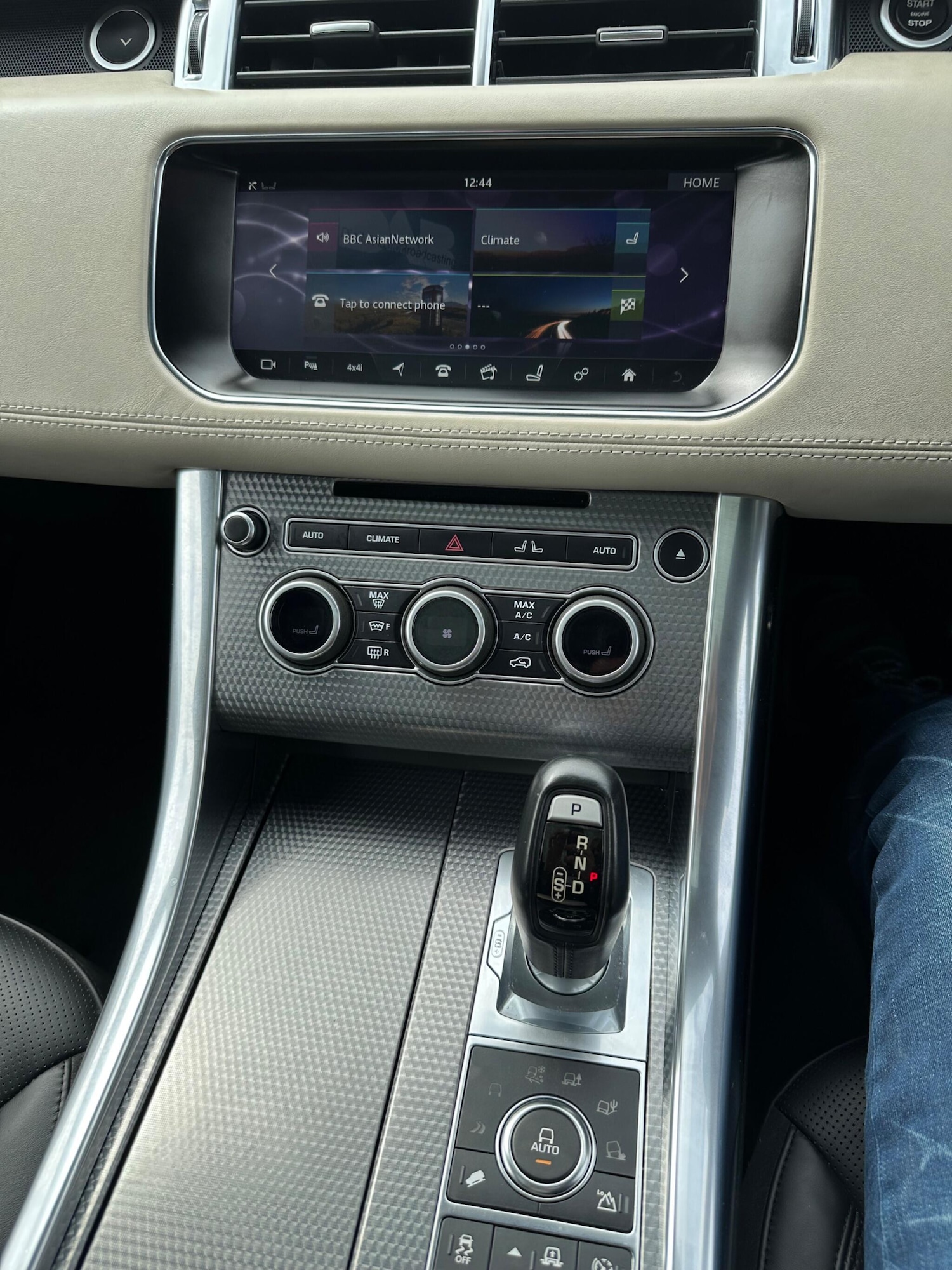 Vehicle 44