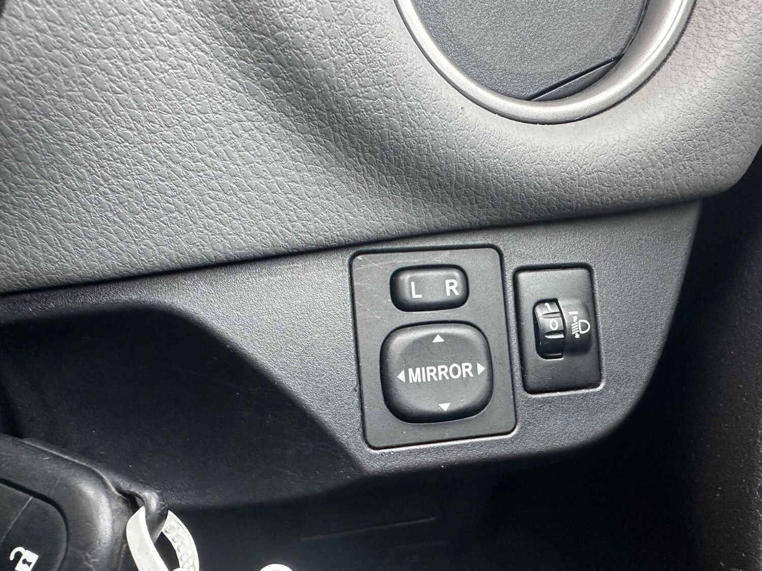 Used Toyota Yaris for sale - 78214624: Photo 15