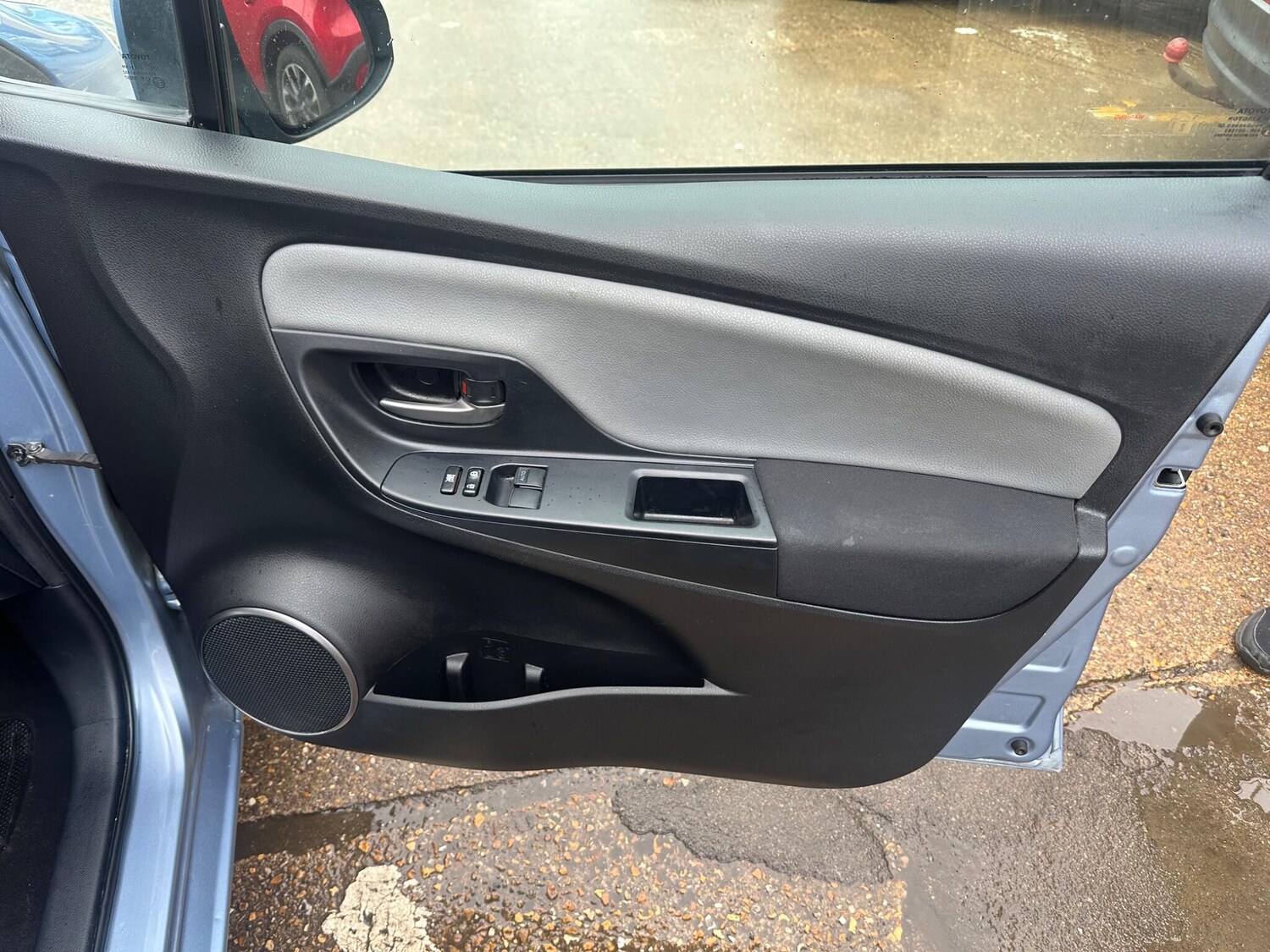 Used Toyota Yaris for sale - 78214624: Photo 19