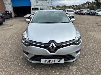Used Renault Clio 2019 for sale - 78608975: Photo