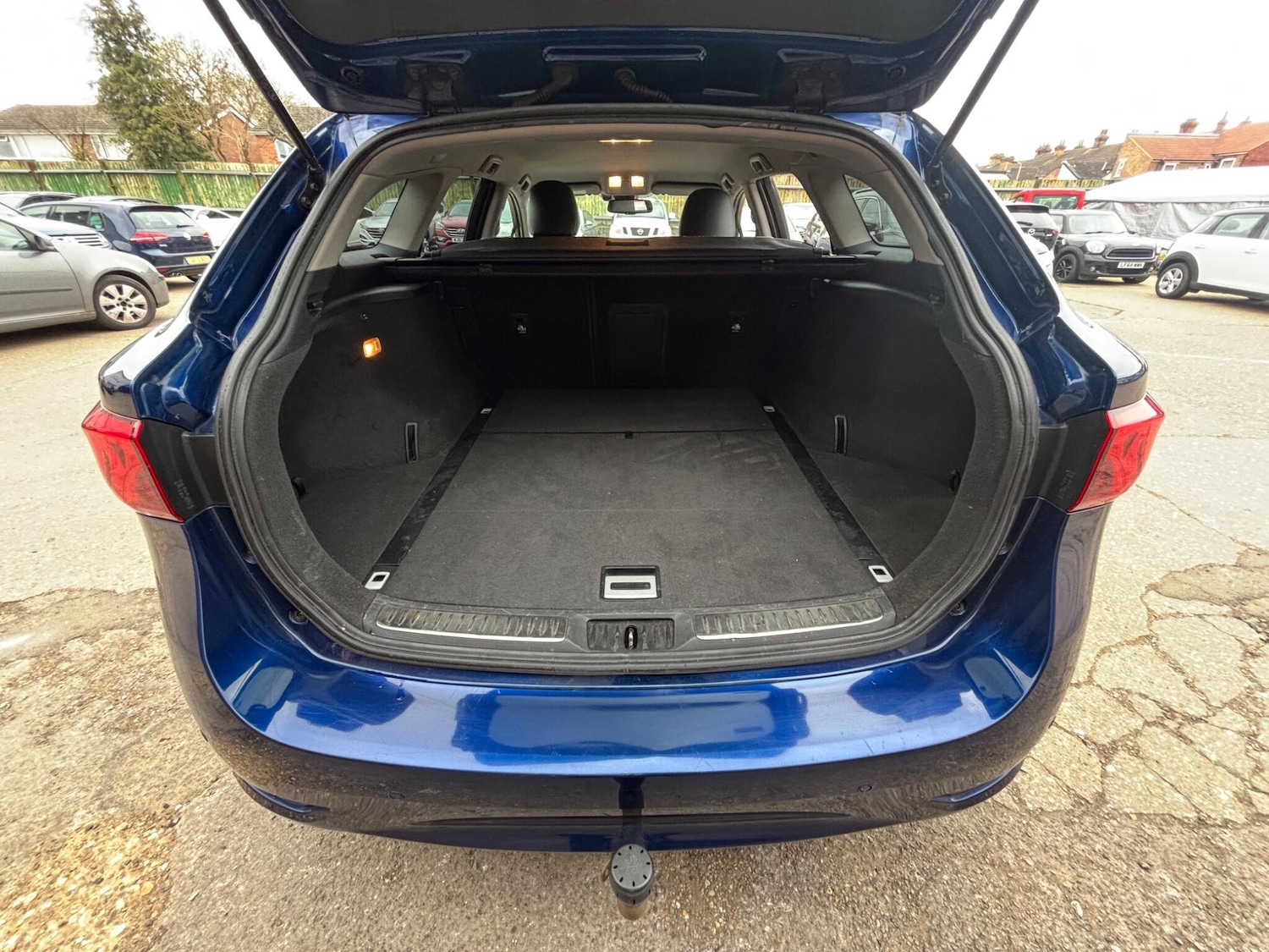 Used Toyota Avensis 2015 for sale - 78148071: Photo 12