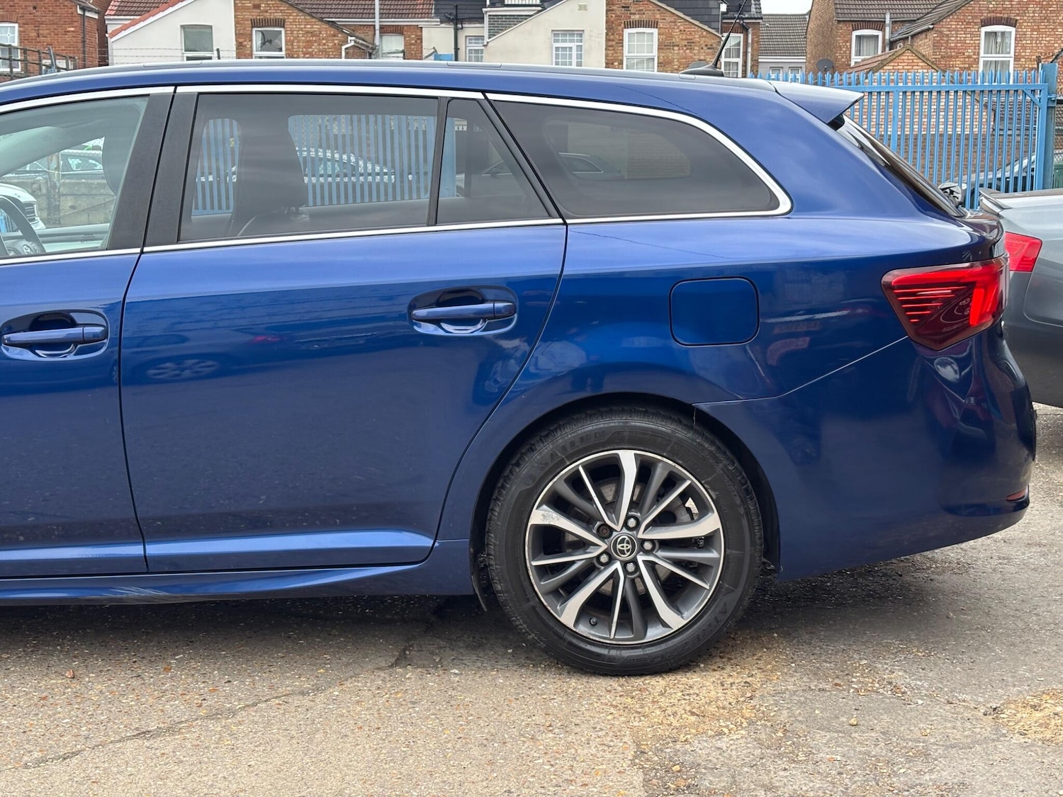 Used Toyota Avensis 2015 for sale - 78148071: Photo 15