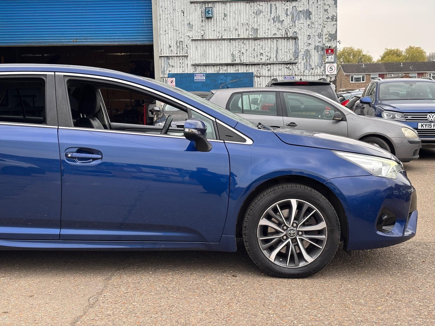 Used Toyota Avensis 2015 for sale - 78148071: Photo 19