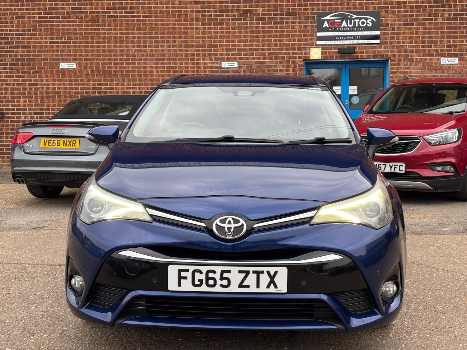 Used Toyota Avensis 2015 for sale - 78148071: Photo 2
