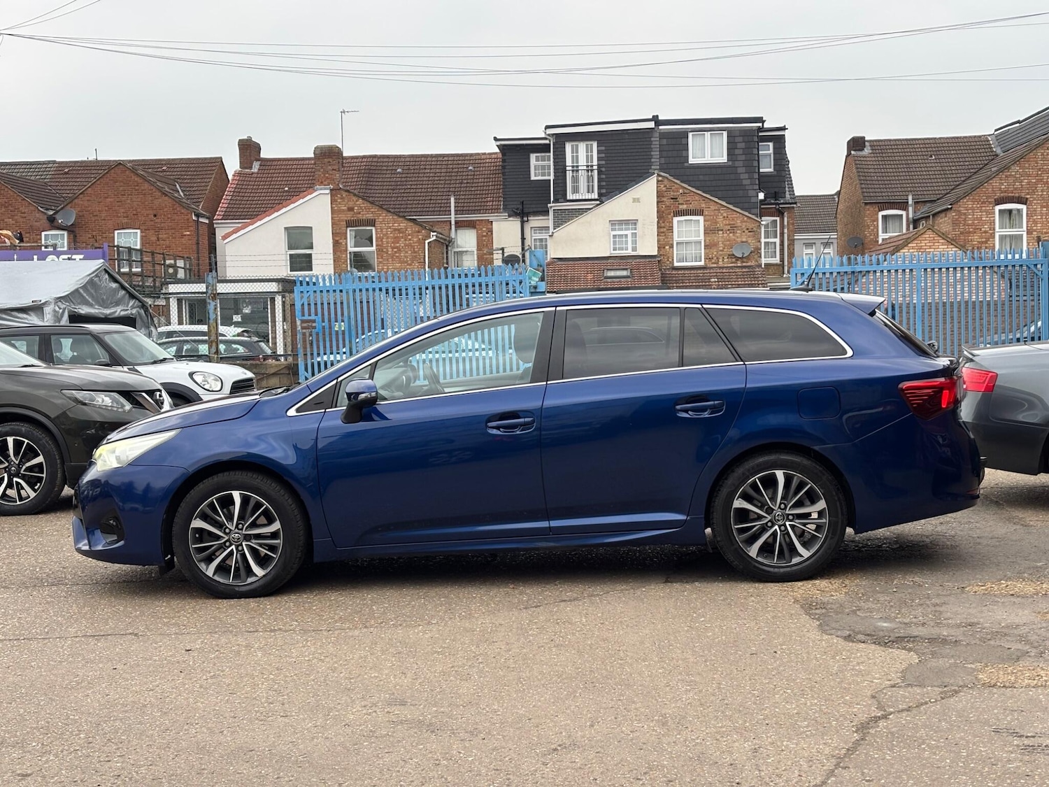 Used Toyota Avensis 2015 for sale - 78148071: Photo 4