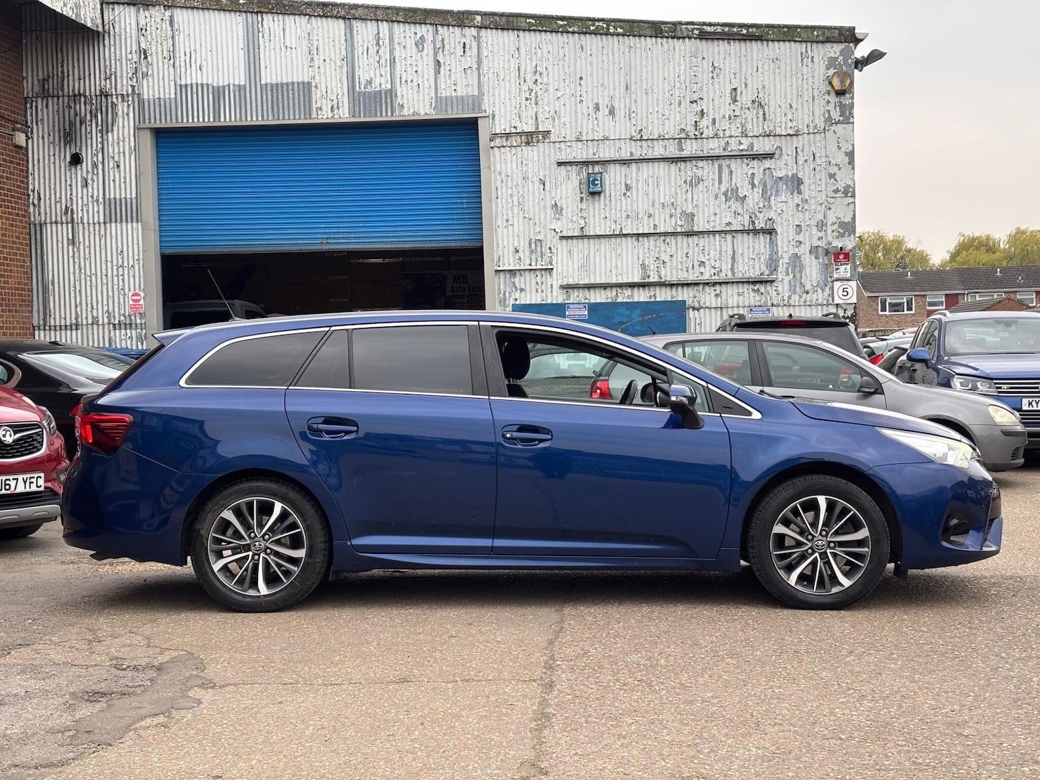 Used Toyota Avensis 2015 for sale - 78148071: Photo 6