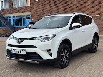 Used Toyota RAV4 2017 for sale - 78689502: Photo