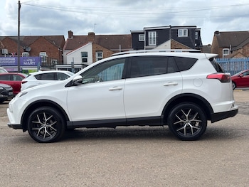 Used Toyota RAV4 2017 for sale - 78689502: Photo