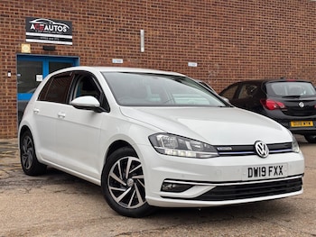 Volkswagen - Golf