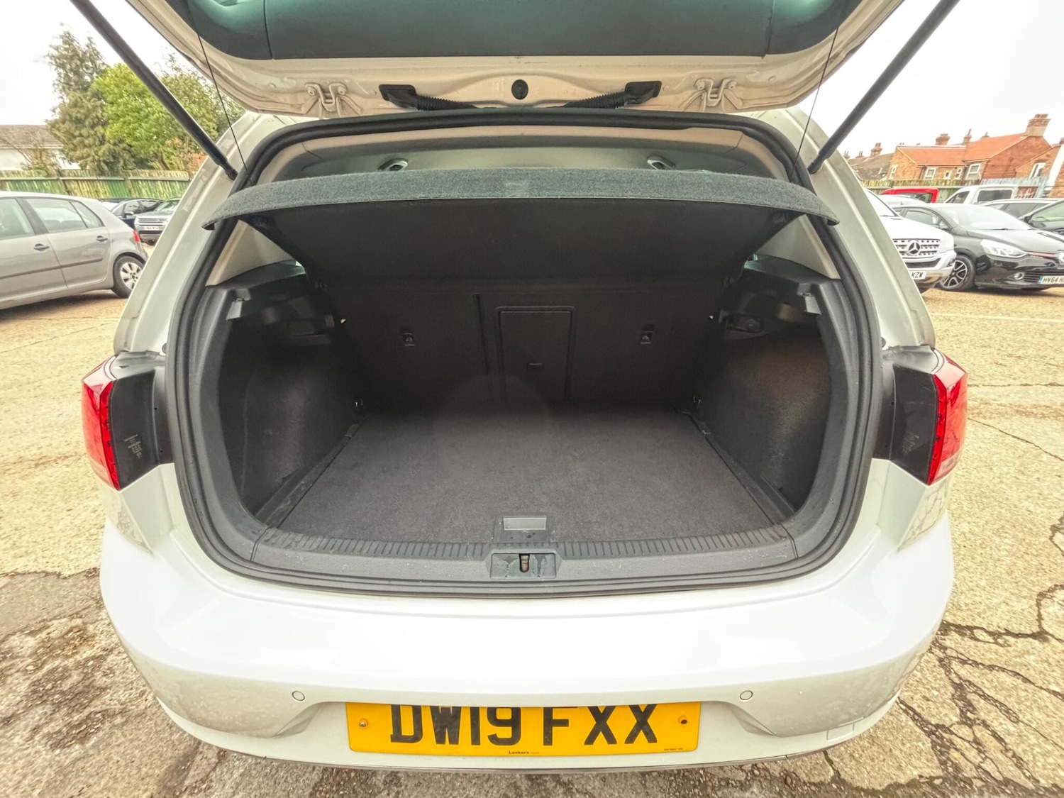 Used Volkswagen Golf 2019 for sale - 76282813: Photo 24