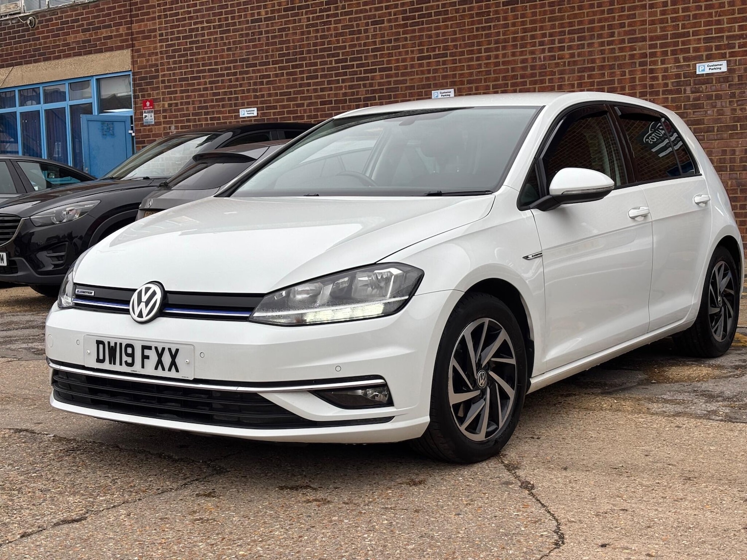 Used Volkswagen Golf 2019 for sale - 76282813: Photo 3