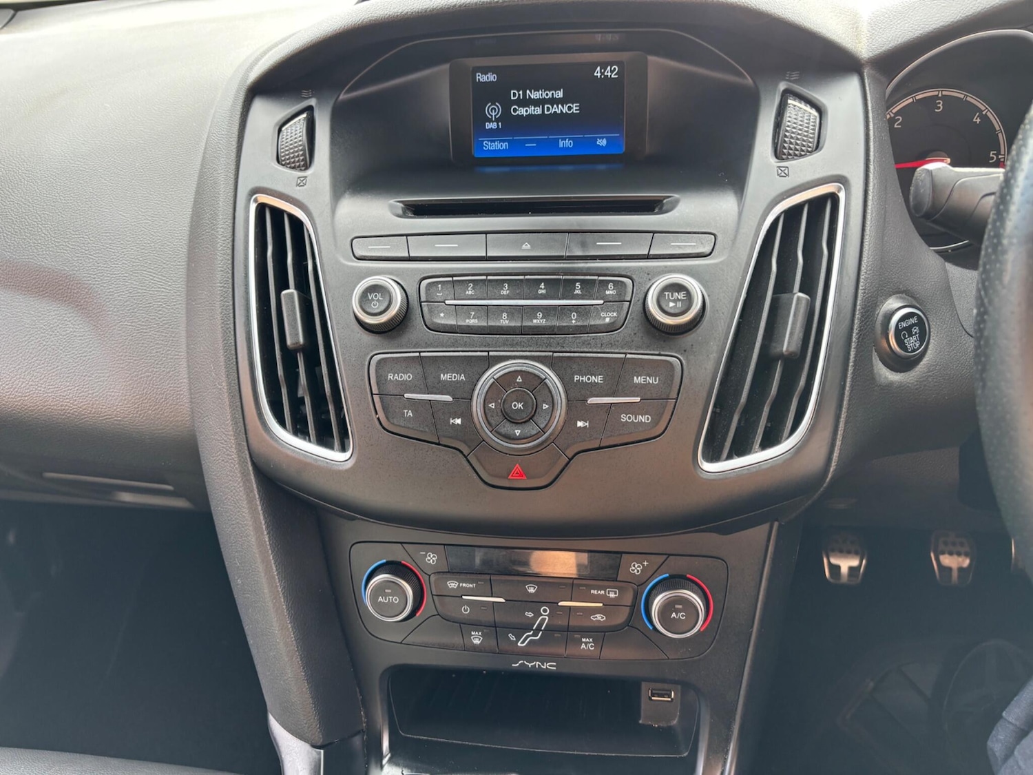 Used Ford Focus 2015 for sale - 75622697: Photo 15