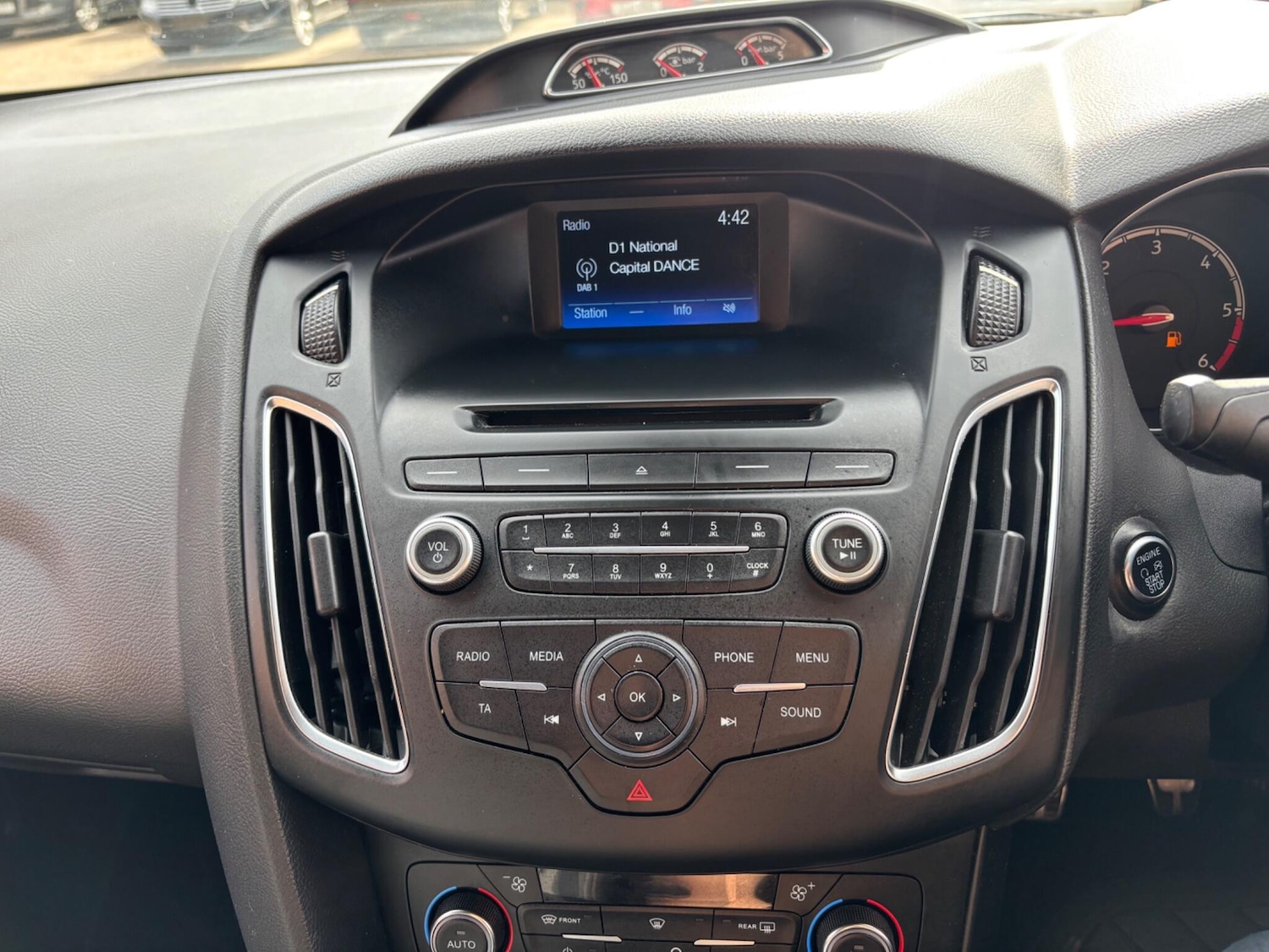 Used Ford Focus 2015 for sale - 75622697: Photo 18