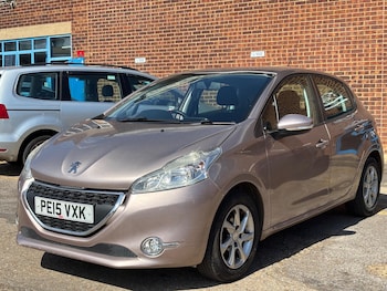 Used Peugeot 208 2015 for sale - 79387664: Photo