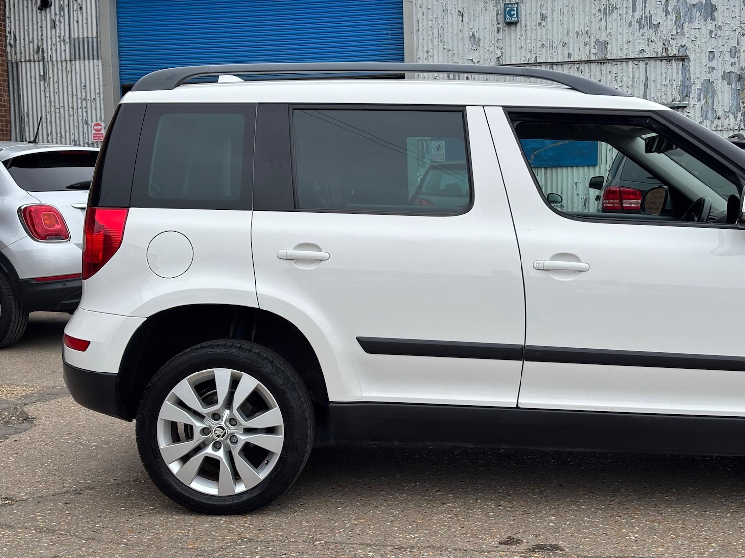 Used Skoda Yeti 2015 for sale - 78184340: Photo 11