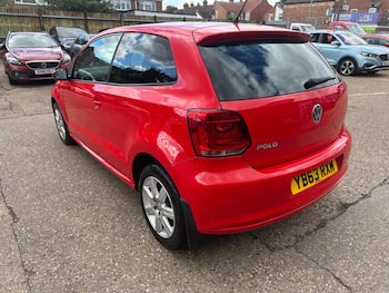 Used Volkswagen Polo 2014 for sale - 79780444: Photo
