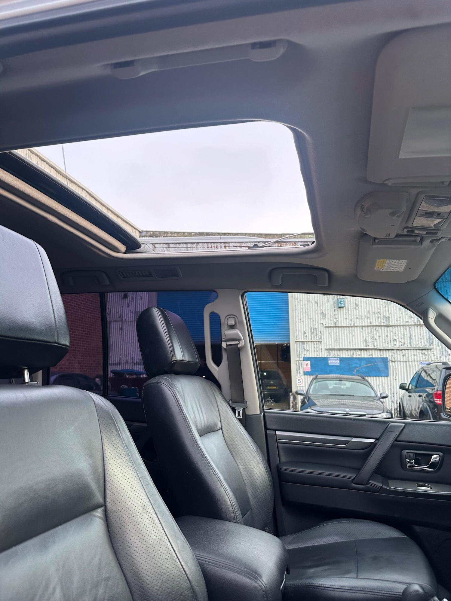 Used Mitsubishi Shogun 2011 for sale - 77559769: Photo 11