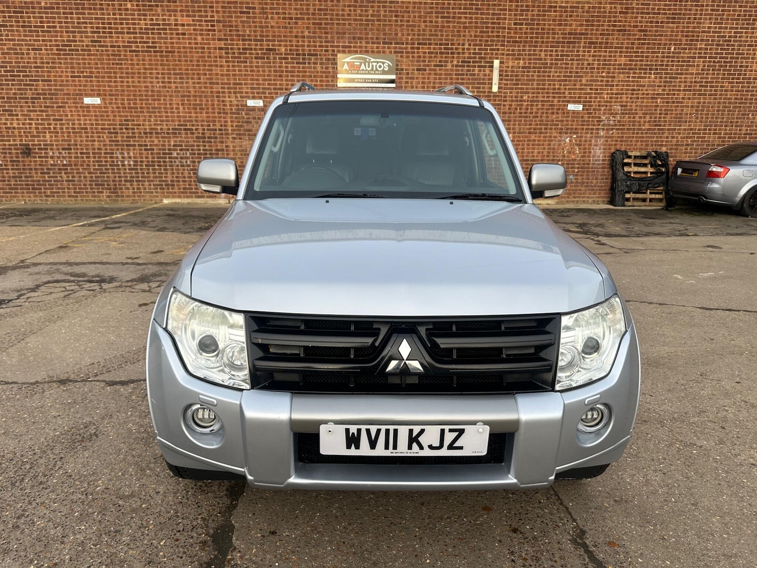 Used Mitsubishi Shogun 2011 for sale - 77559769: Photo 2