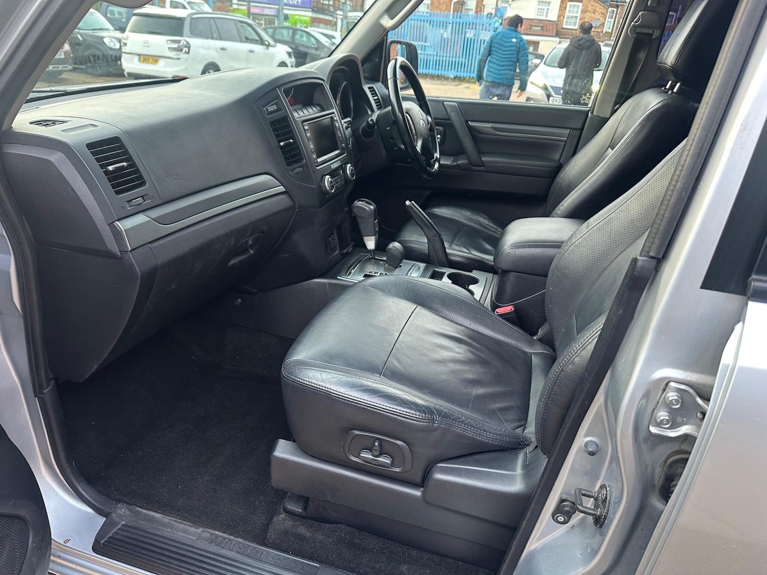 Used Mitsubishi Shogun 2011 for sale - 77559769: Photo 32