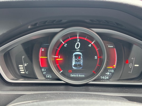 Used Volvo V40 2015 for sale - 76189065: Photo 11