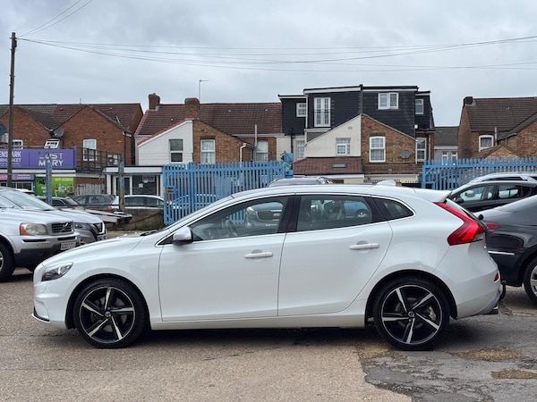 Used Volvo V40 2015 for sale - 76189065: Photo 6
