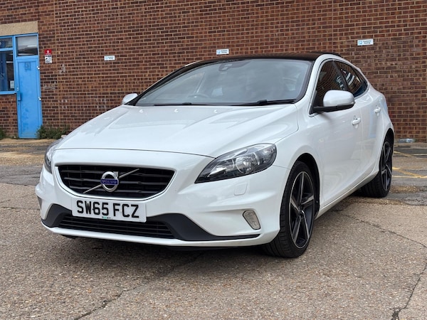 Used Volvo V40 2015 for sale - 76189065: Photo 7