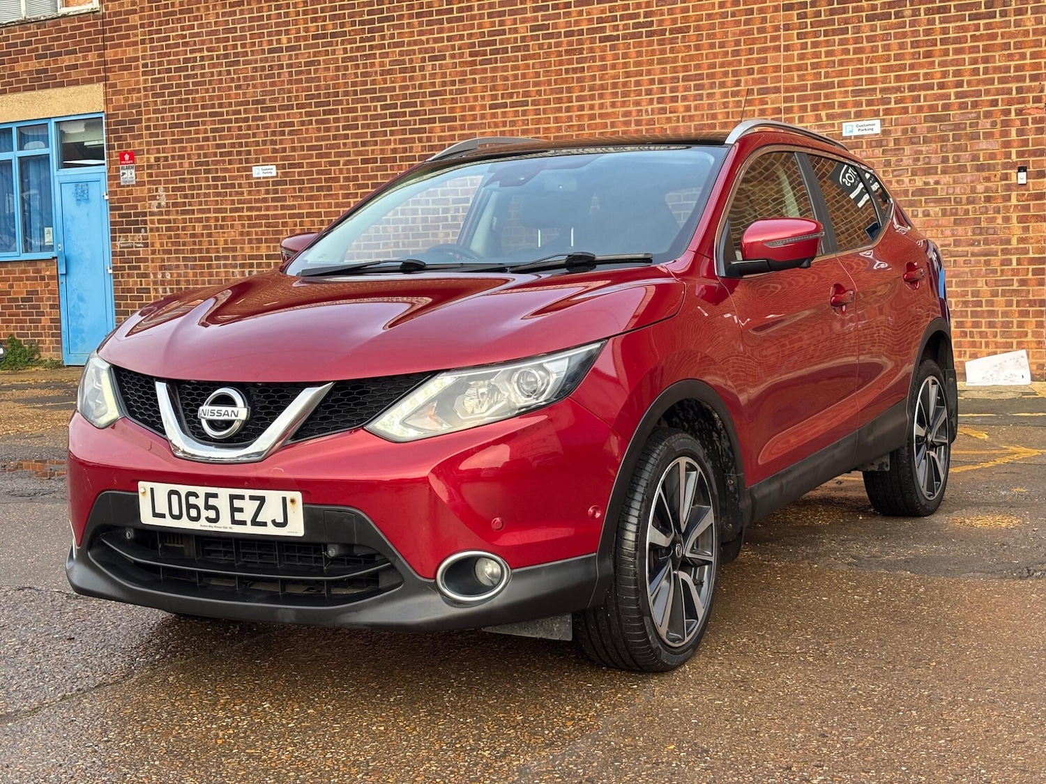 Used Nissan Qashqai 2015 for sale - 77029474: Photo 3