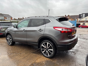 Used Nissan Qashqai 2016 for sale - 76823702: Photo