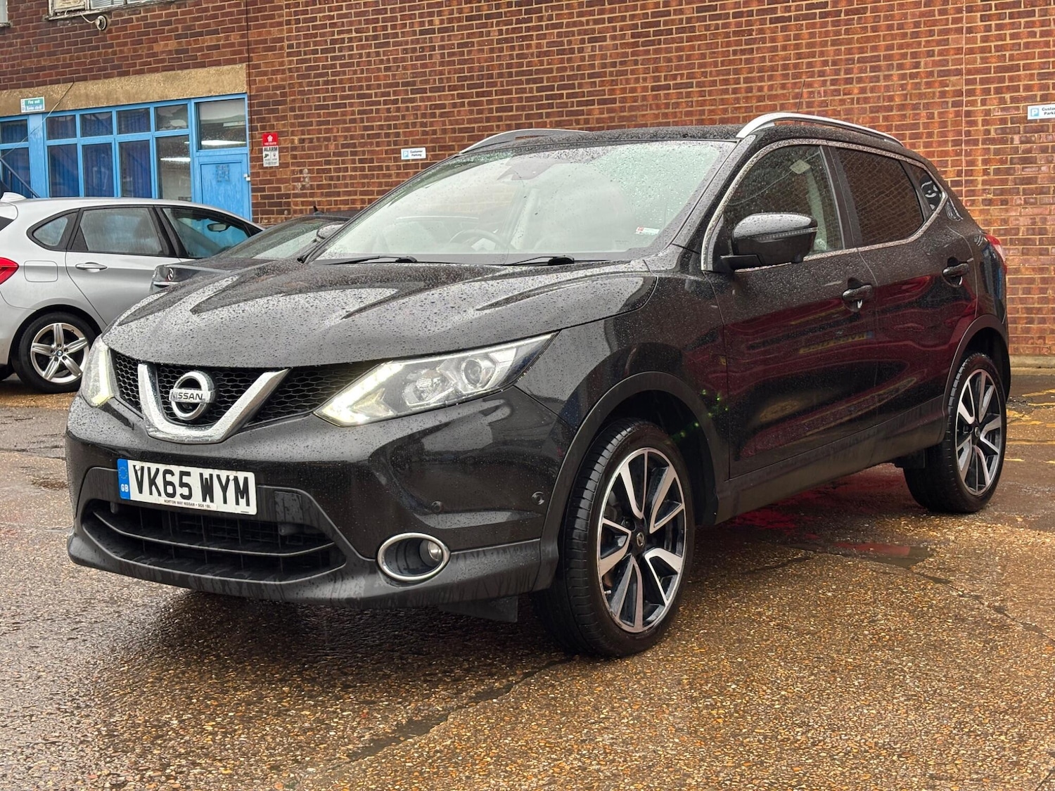 Used Nissan Qashqai 2015 for sale - 76801457: Photo 2