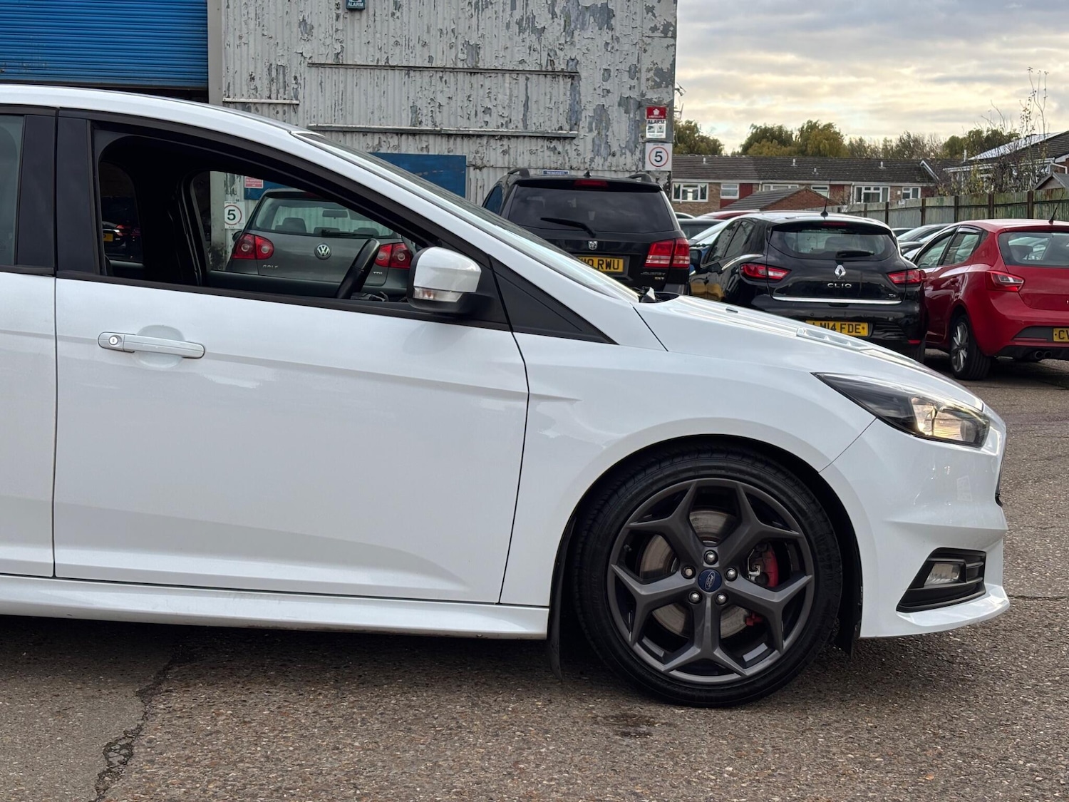 Used Ford Focus 2015 for sale - 76440763: Photo 12