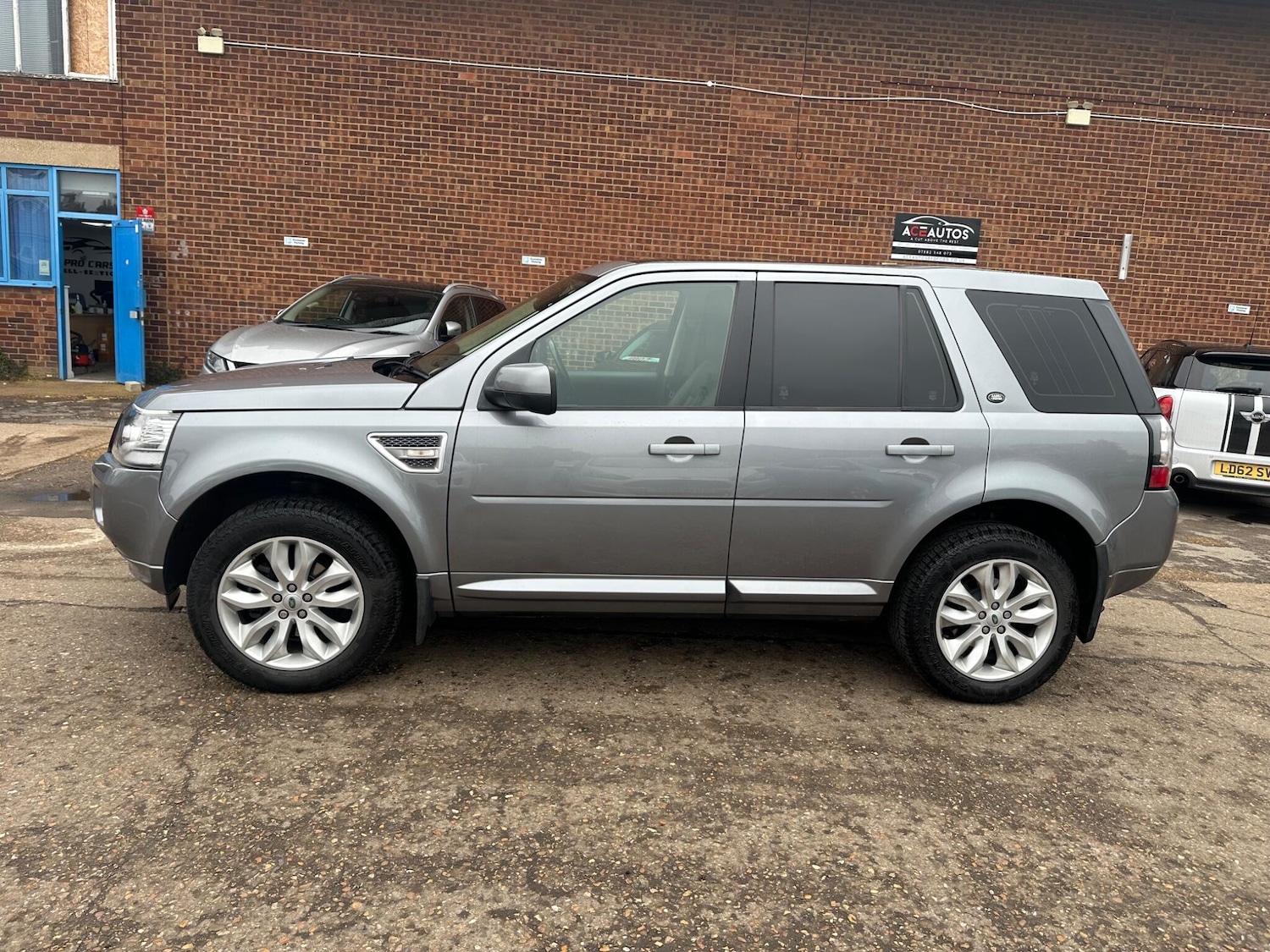 Used Land Rover Freelander 2013 for sale - 77331522: Photo 9