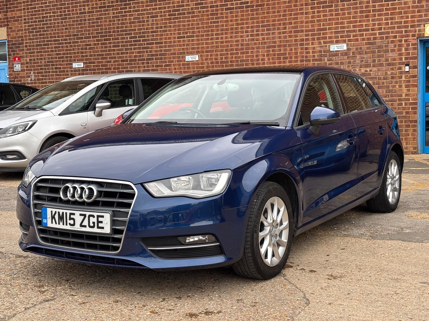 Used Audi A3 2015 for sale - 76314696: Photo 3