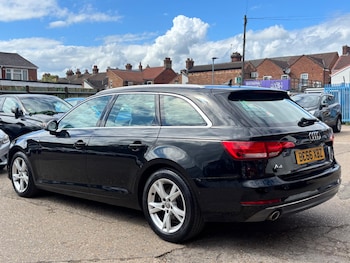 Used Audi A4 2017 for sale - 79472316: Photo