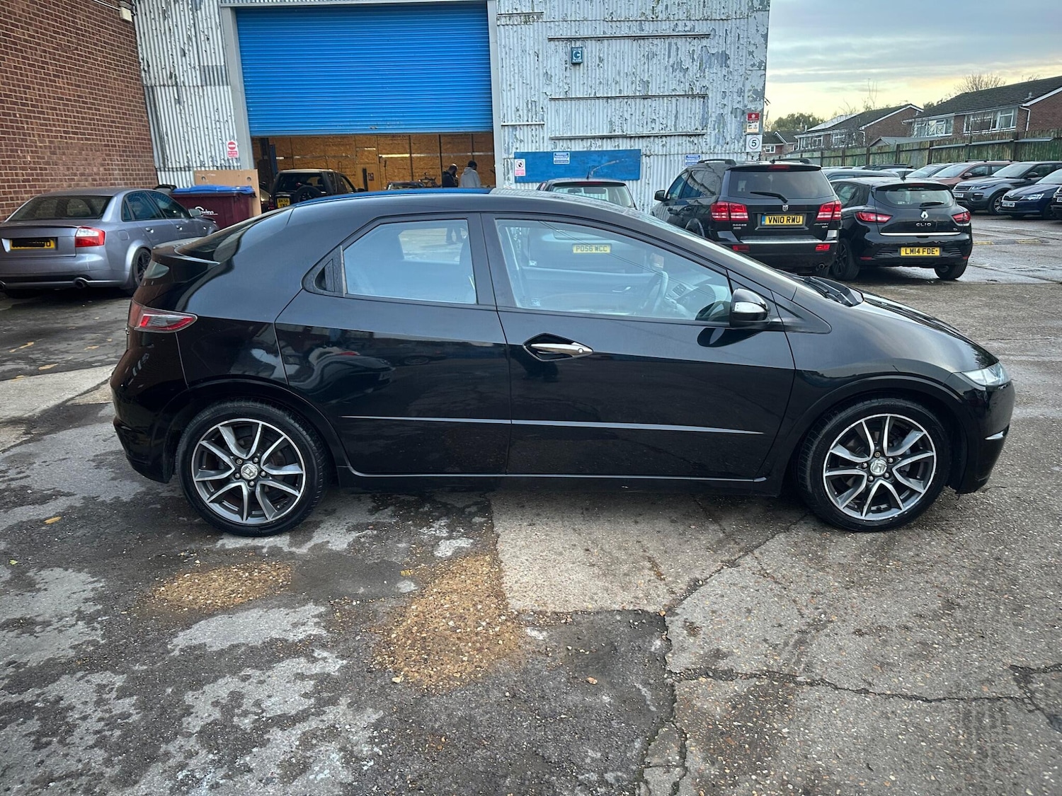 Used Honda Civic 2011 for sale - 76562208: Photo 10