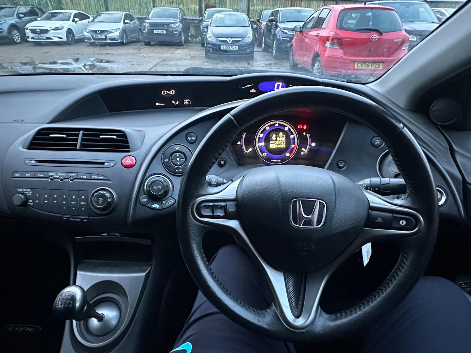 Used Honda Civic 2011 for sale - 76562208: Photo 27