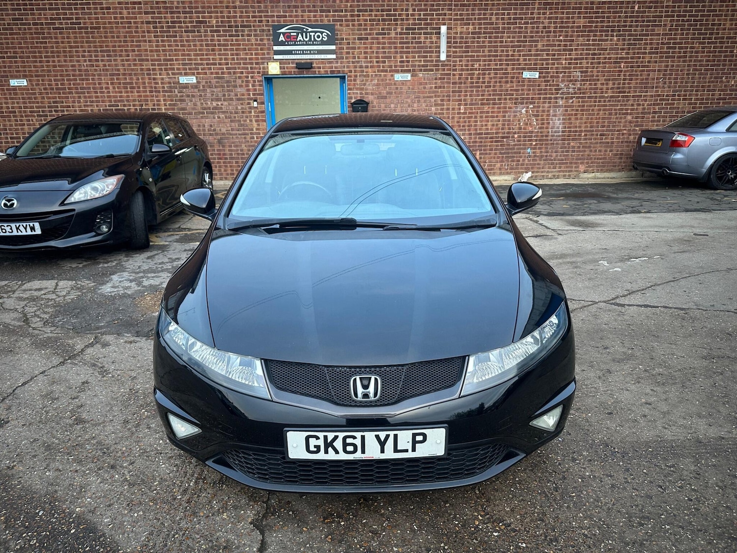 Used Honda Civic 2011 for sale - 76562208: Photo 3