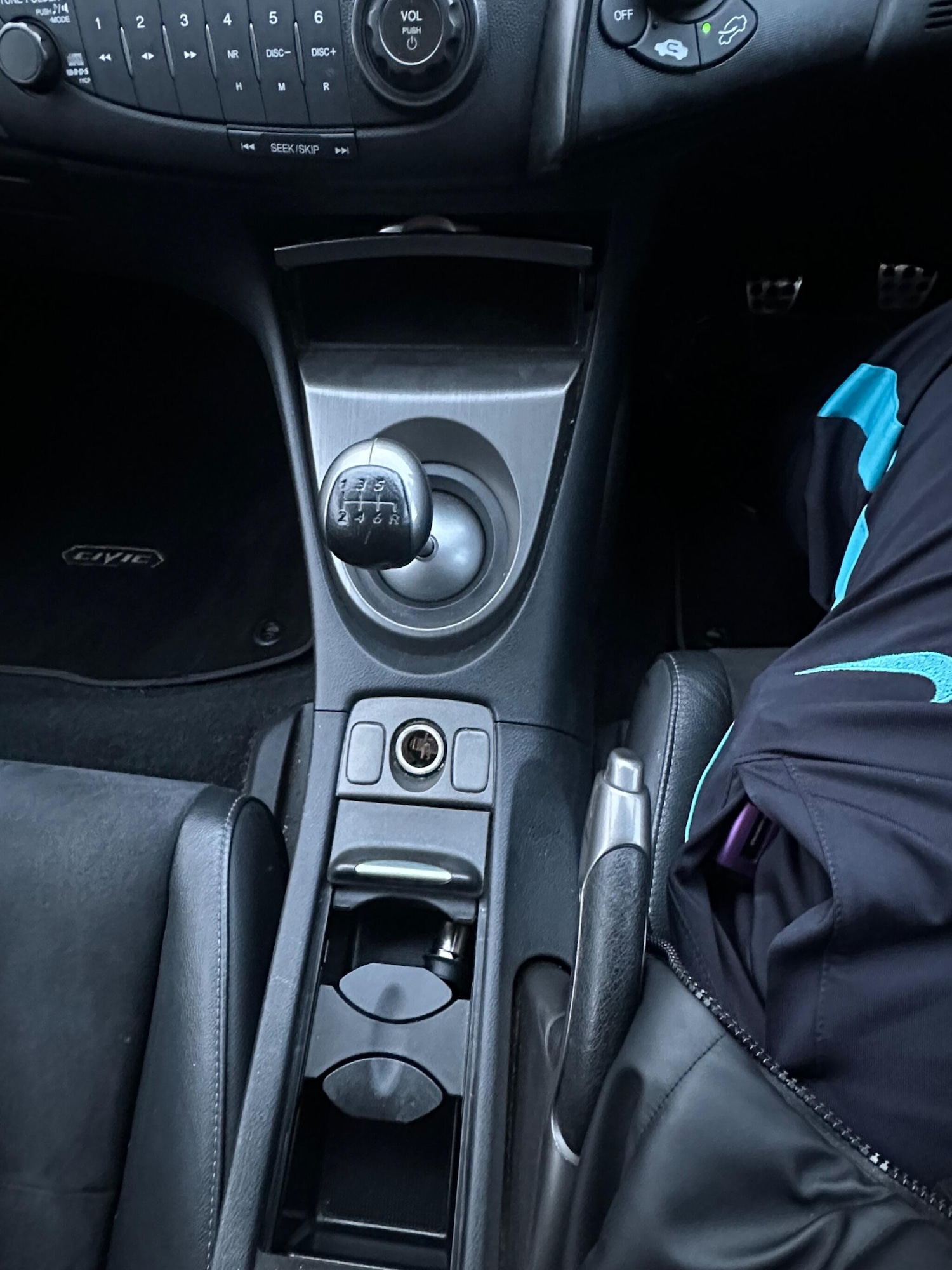 Used Honda Civic 2011 for sale - 76562208: Photo 31