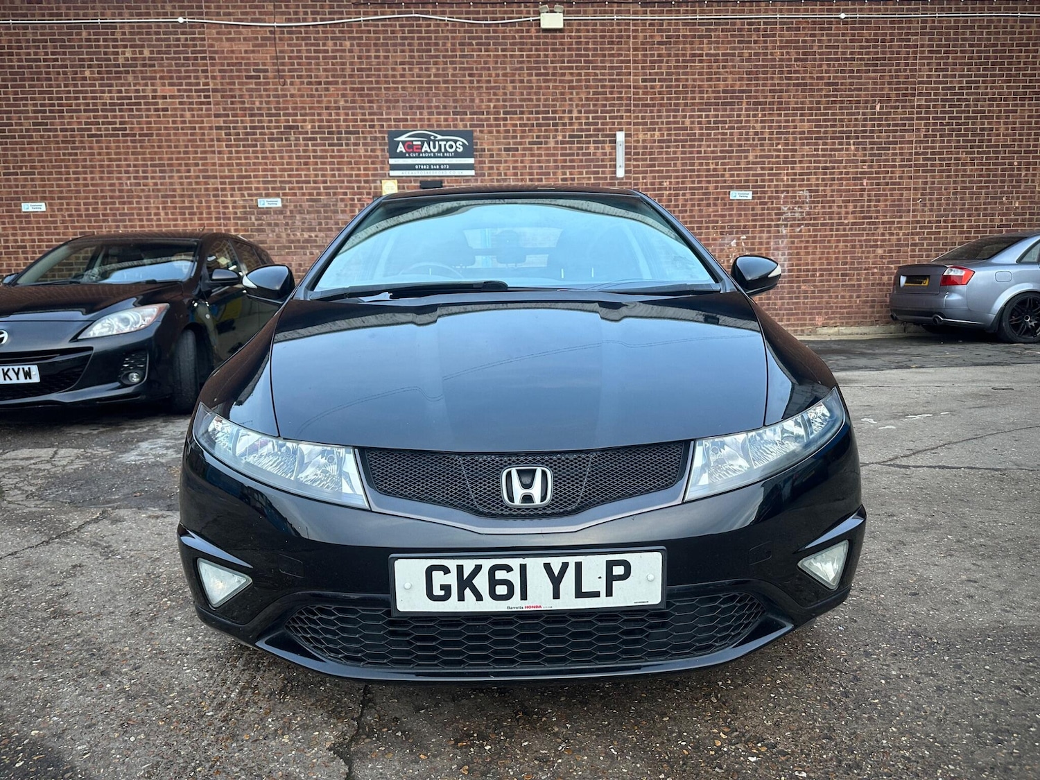 Used Honda Civic 2011 for sale - 76562208: Photo 4
