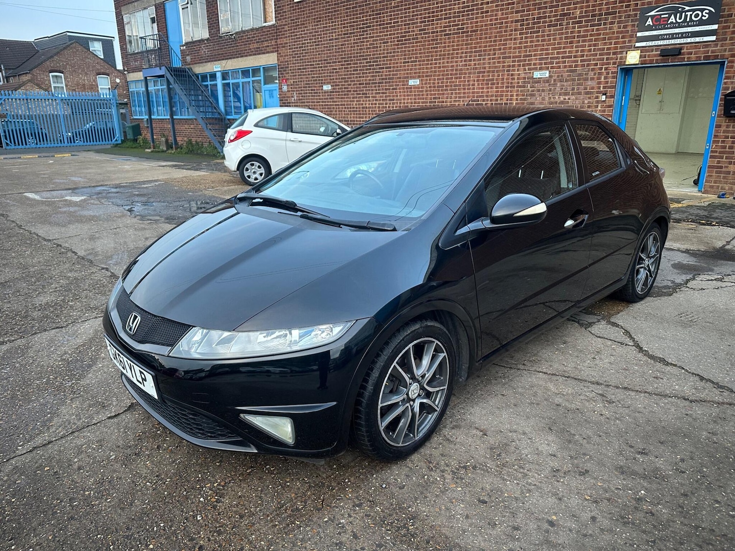 Used Honda Civic 2011 for sale - 76562208: Photo 5