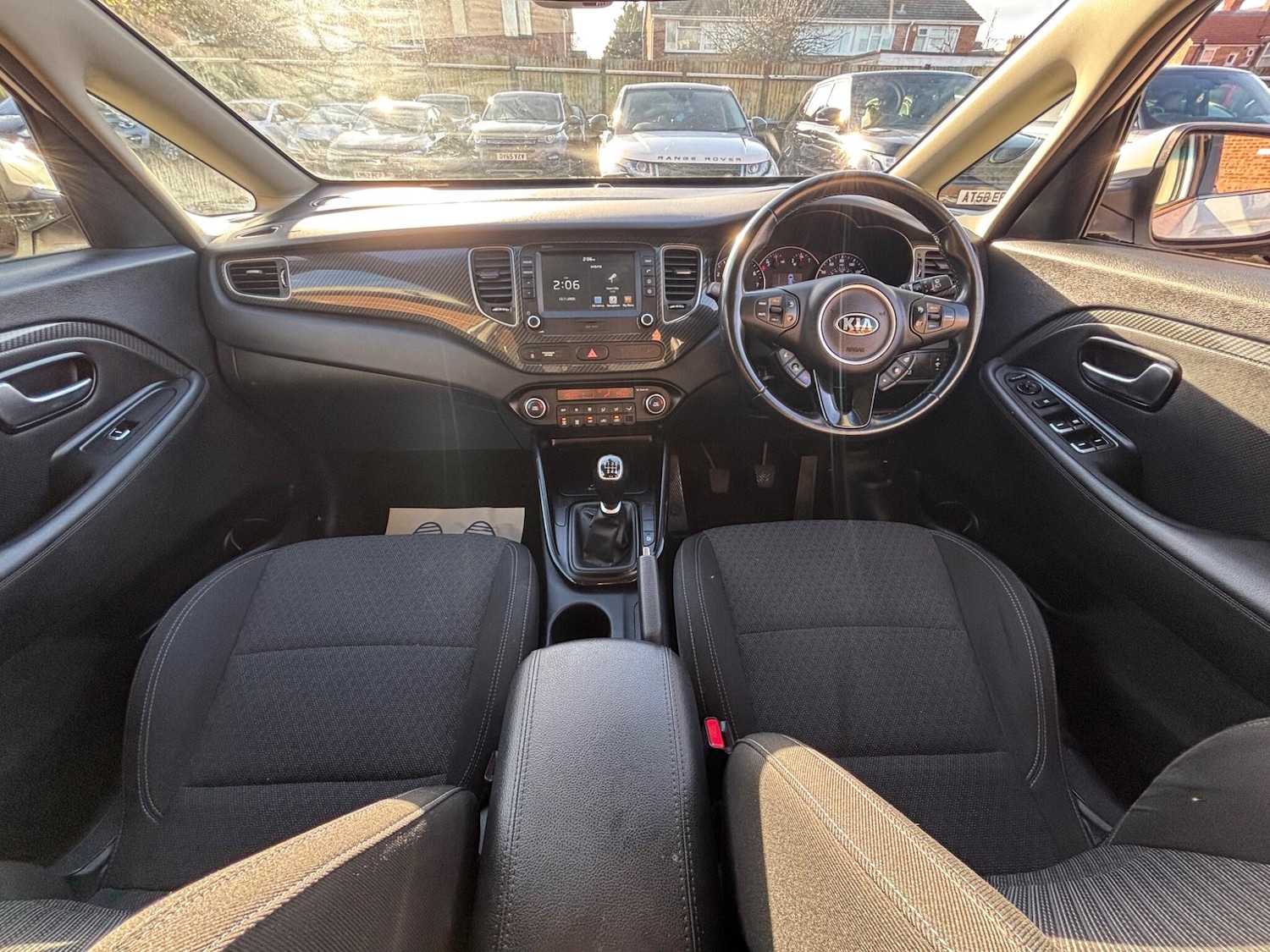 Used Kia Carens 2017 for sale - 76573200: Photo 13