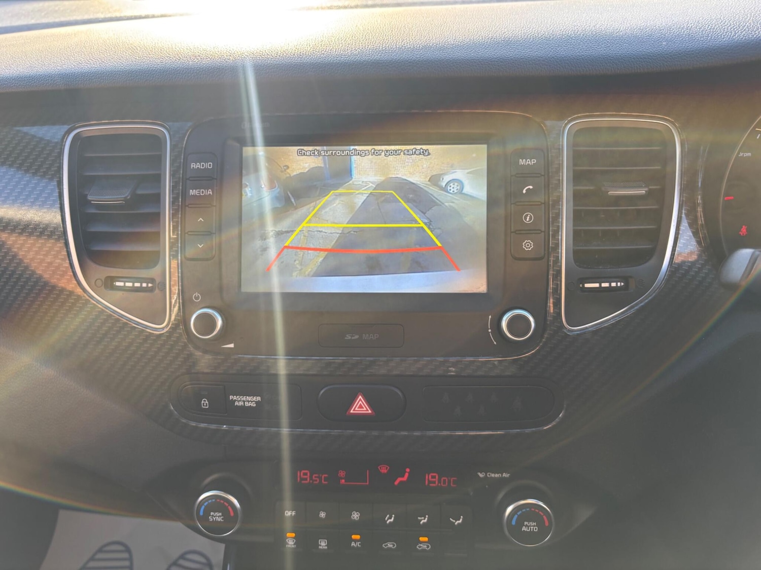 Used Kia Carens 2017 for sale - 76573200: Photo 20