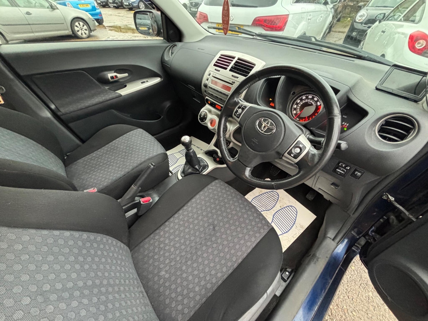 Used Toyota Urbancruiser 2010 for sale - 76765458: Photo 12