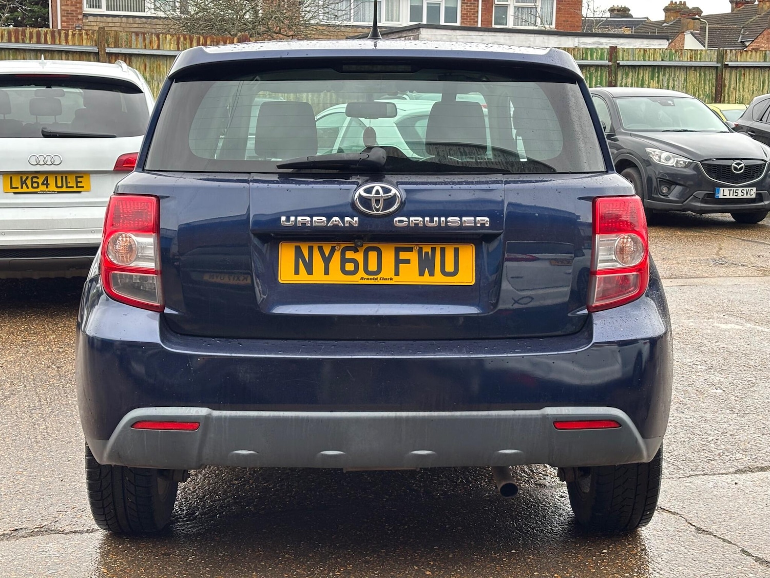 Used Toyota Urbancruiser 2010 for sale - 76765458: Photo 5