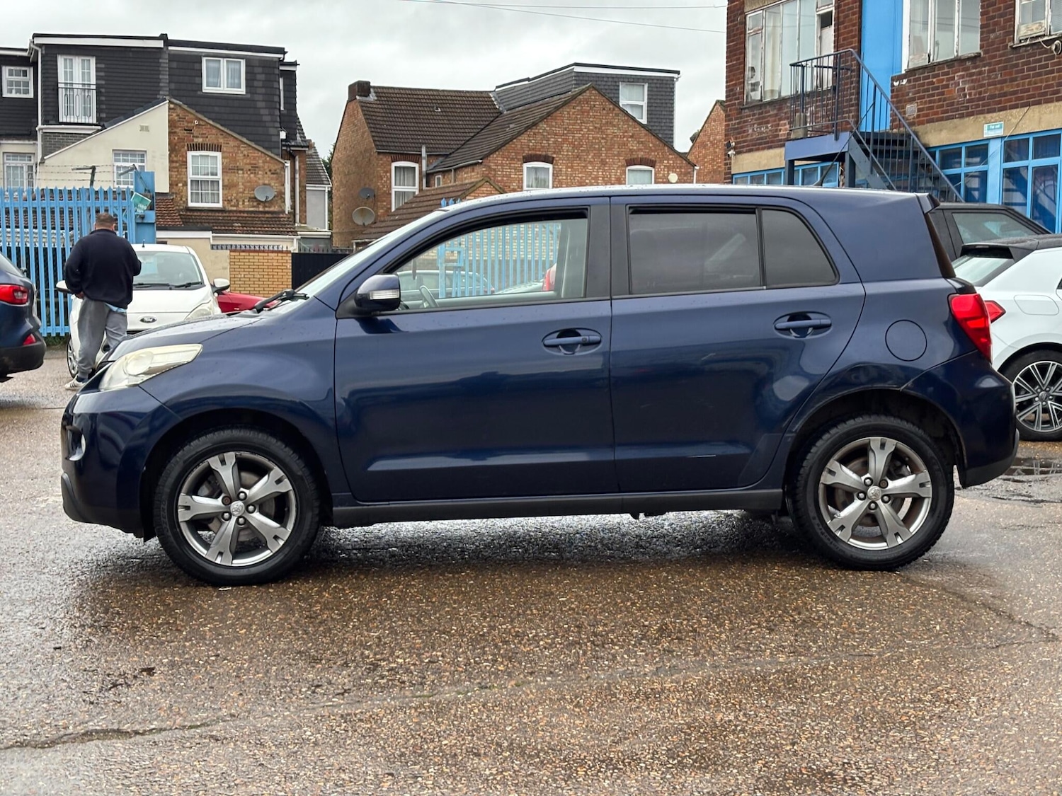 Used Toyota Urbancruiser 2010 for sale - 76765458: Photo 6