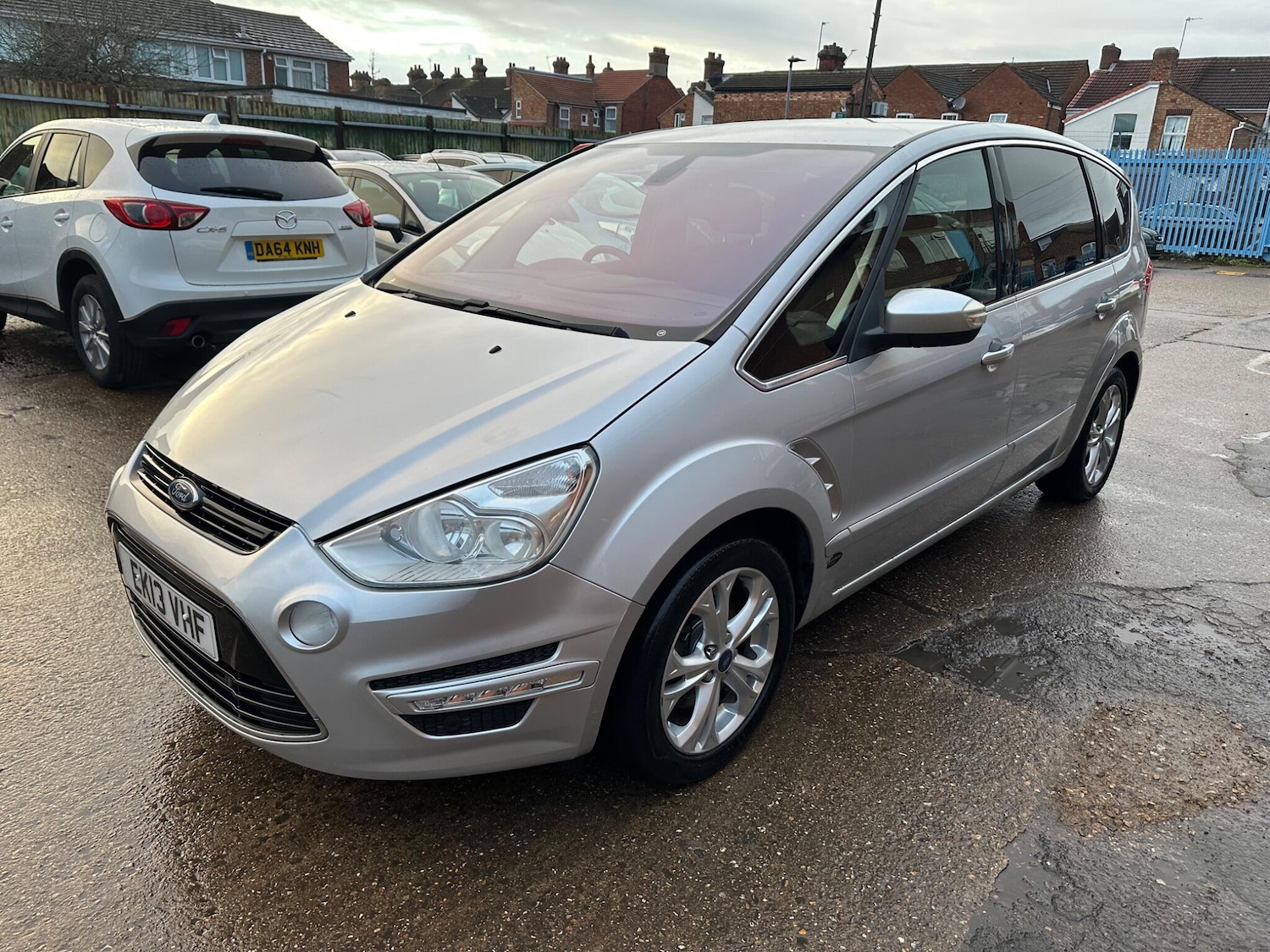 Used Ford S-Max 2013 for sale - 77396475: Photo 8