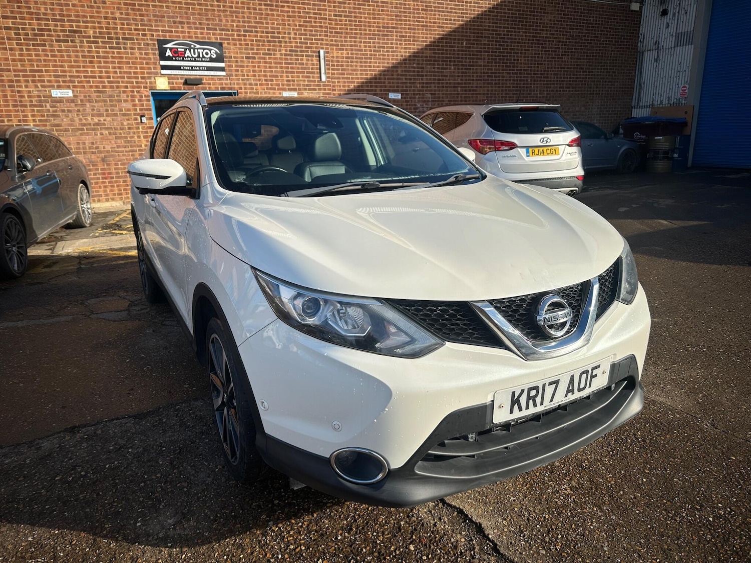 Used Nissan Qashqai 2017 for sale - 77637910: Photo 2